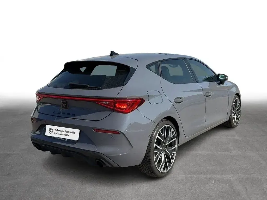 Gebraucht Cupra Leon 245 PS (180 kW) 2023 R6 graphengrau Limousine