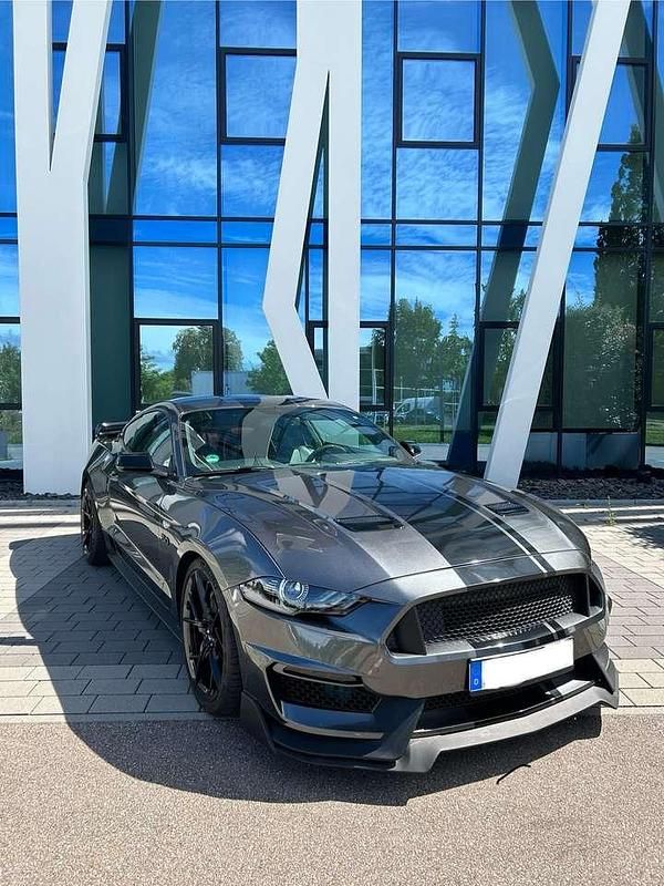 Grau Gebraucht 2019 Ford Mustang GT Coupé | 40.000 € (Etwas zu teuer) - Bild 1/4