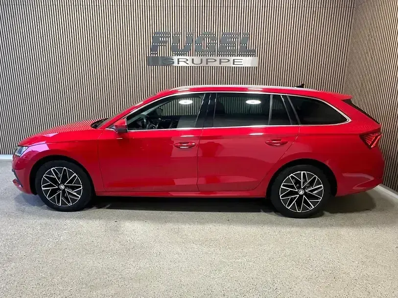 Gebraucht Skoda Octavia Style 150 PS (110 kW) 2022 Velvetrot metallic Kombi
