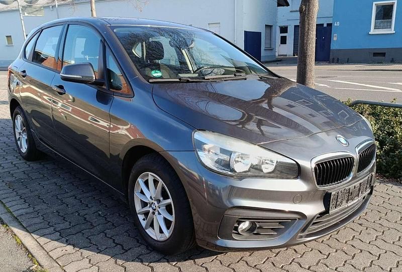Gebraucht BMW 216 Performance 116 PS (85 kW) 2016 Grau Van / Kleinbus