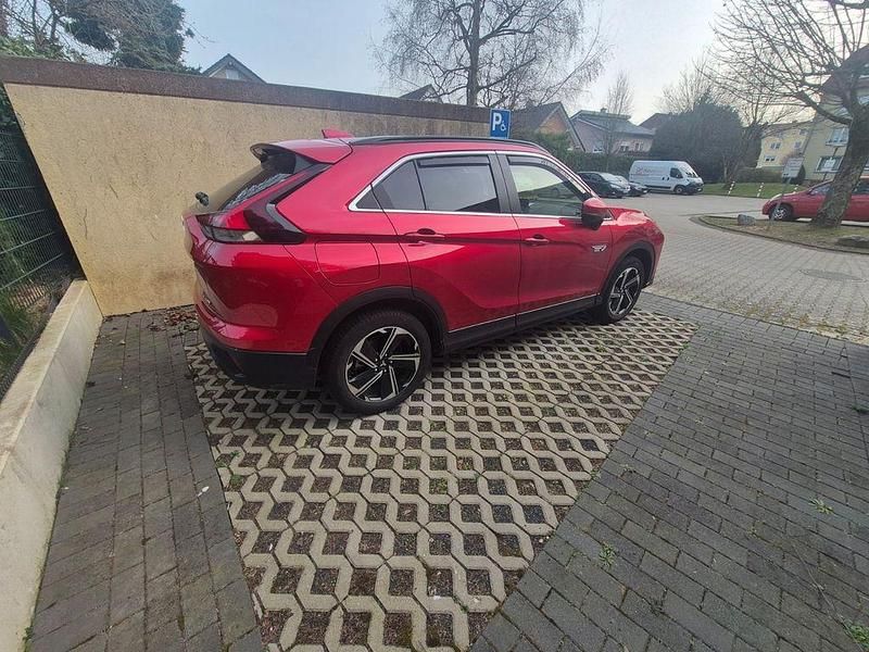 Gebraucht Mitsubishi Eclipse Cross Top 188 PS (138 kW) 2022 Rot SUV