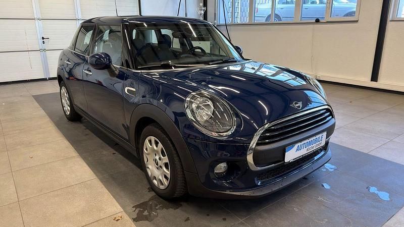 Gebraucht Mini One D 95 PS (69 kW) 2018 Blau Kleinwagen