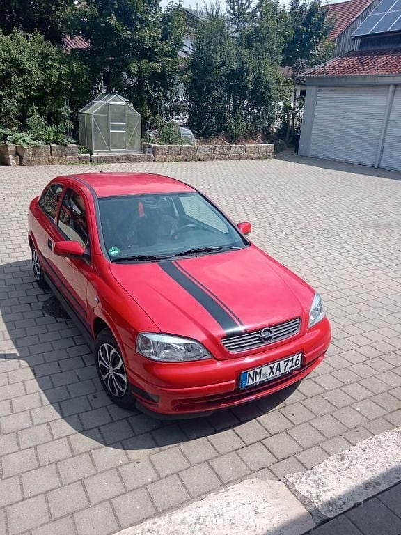 Schwarz Gebraucht 2000 Opel Astra Limousine | 600 € (Superpreis) - Bild 1/4
