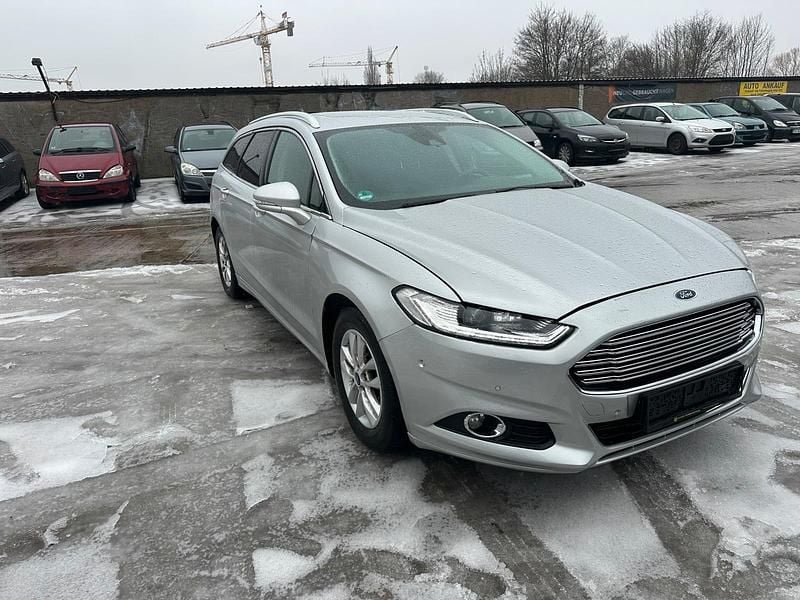 Gebraucht Ford Mondeo 150 PS (110 kW) 2016 Silber Kombi
