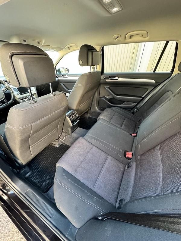 Gebraucht VW Passat Comfortline 120 PS (88 kW) 2016 Schwarz Kombi