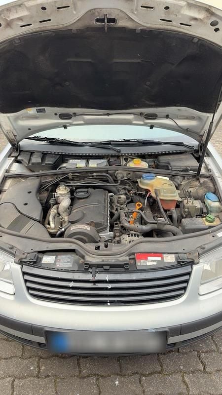 Używany VW Passat 115 KM (84 kW) 1999 Srebrny Kombi