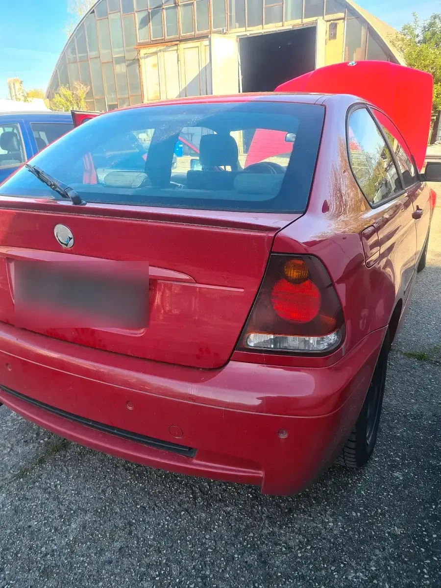 Gebraucht BMW 316 2003 Rot Limousine