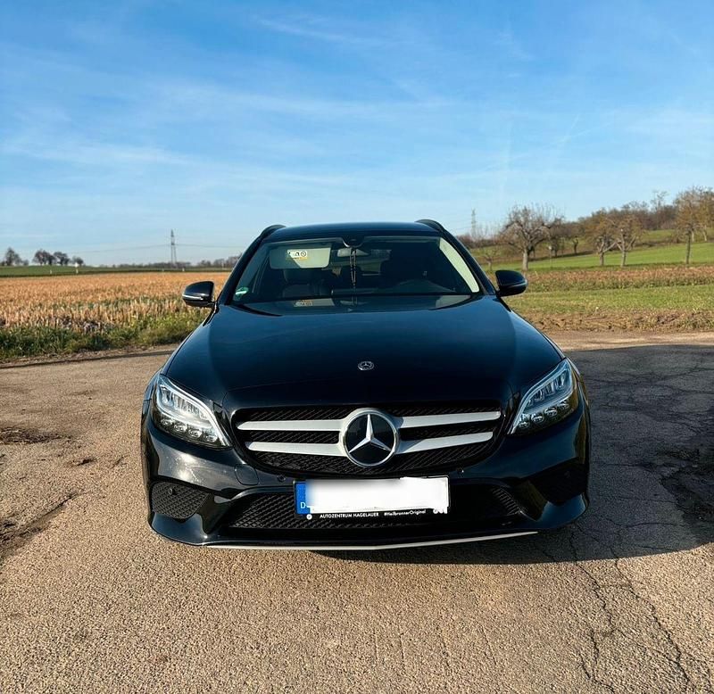Gebraucht Mercedes C200 150 PS (110 kW) 2019 Schwarz Kombi