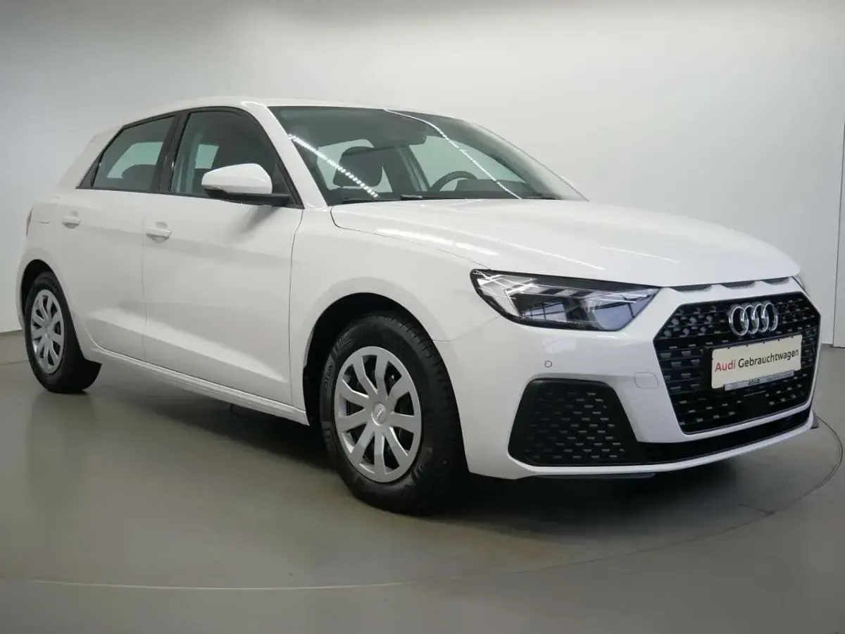 Gebraucht Audi A1 Sportback 95 PS (69 kW) 2022 Cortinaweiss Kleinwagen