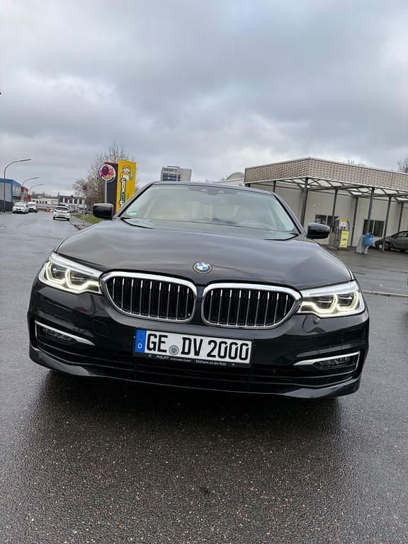 Gebraucht BMW 520 Luxury Line 190 PS (139 kW) 2019 Schwarz Limousine