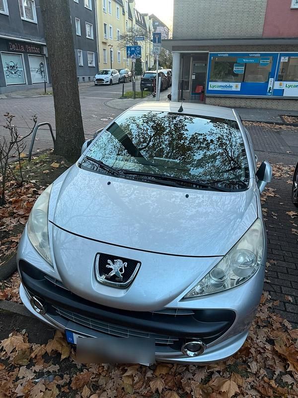 Silber Gebraucht 2007 Peugeot 207 CC Cabrio | 4.500 € (Fairer Preis) - Bild 1/3