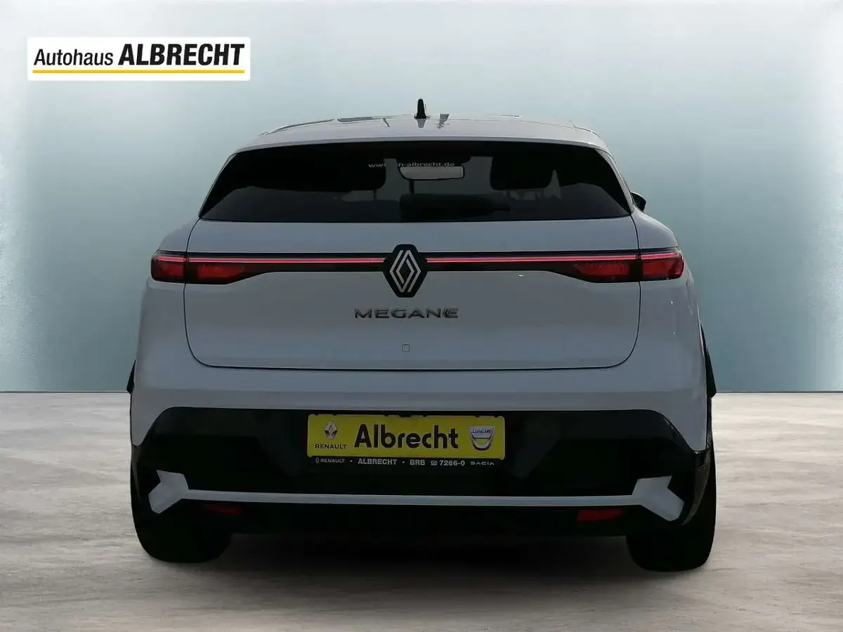 Gebraucht Renault Megane E-Tech Techno 160 kW (218 PS) 2022 Gletscherweiss Limousine