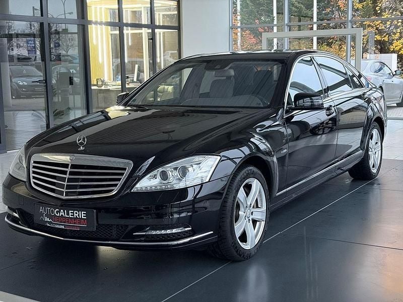 Schwarz Gebraucht 2011 Mercedes S500 Limousine | 13.900 € (Guter Preis) - Bild 1/4