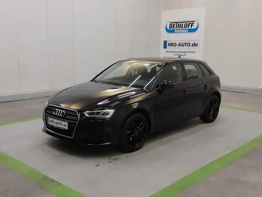 Gebraucht Audi A3 150 PS (110 kW) 2019 Schwarz Limousine