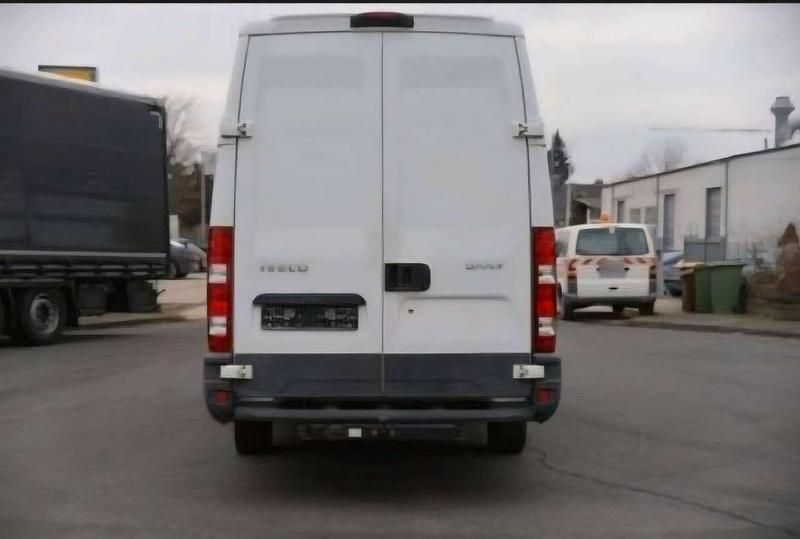 Gebraucht Iveco Daily 126 PS (92 kW) 2013 Van