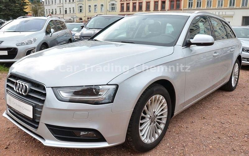 Gebraucht Audi A4 120 PS (88 kW) 2013 Silber Kombi