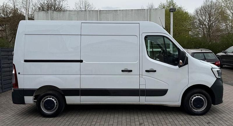 Gebraucht Renault Master 150 PS (110 kW) 2023 Weiß Van / Kleinbus