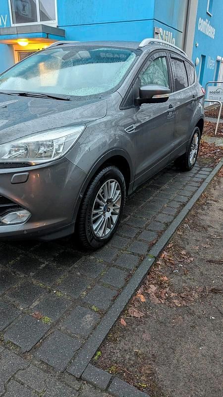 Gebraucht Ford Kuga 140 PS (102 kW) 2014 Grau SUV
