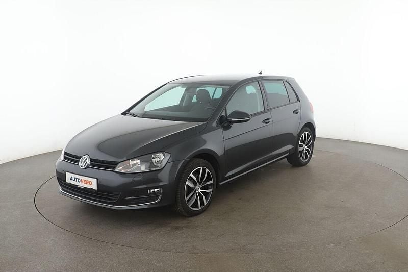 Schwarz Gebraucht 2016 VW Golf VII Allstar Limousine | 14.680 € (Guter Preis) - Bild 1/3