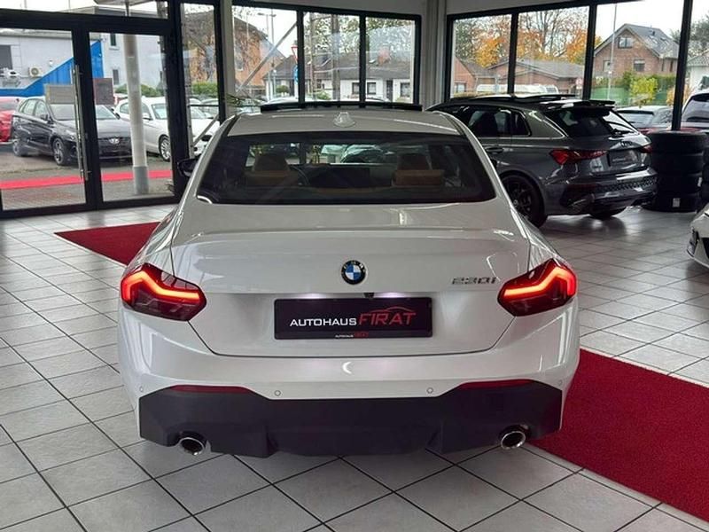 Gebraucht BMW 230 Performance 258 PS (189 kW) 2024 Mineralweiss metallic Coupé