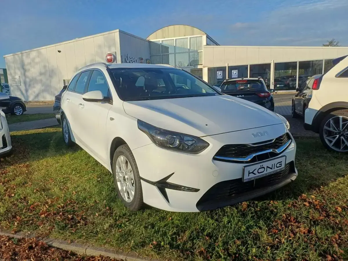Gebraucht Kia Ceed Sportswagon Vision 140 PS (102 kW) 2025 Weiß Kombi