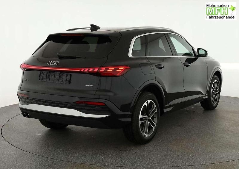 Neu Audi Q5 204 PS (150 kW) 2026 Mythosschwarz metallic SUV