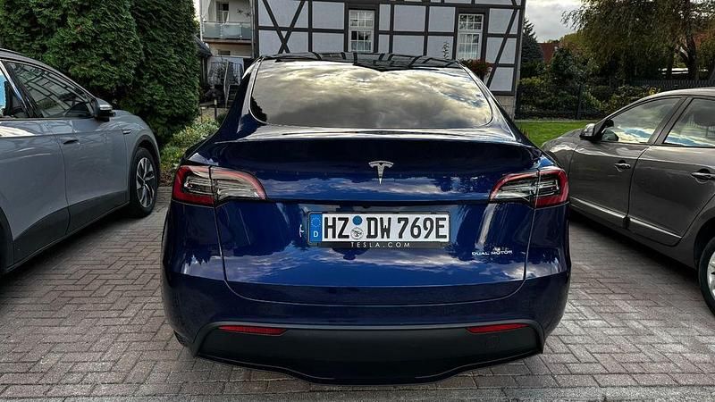 Gebraucht Tesla Model Y Long Range AWD 274 kW (373 PS) 2023 Blau SUV