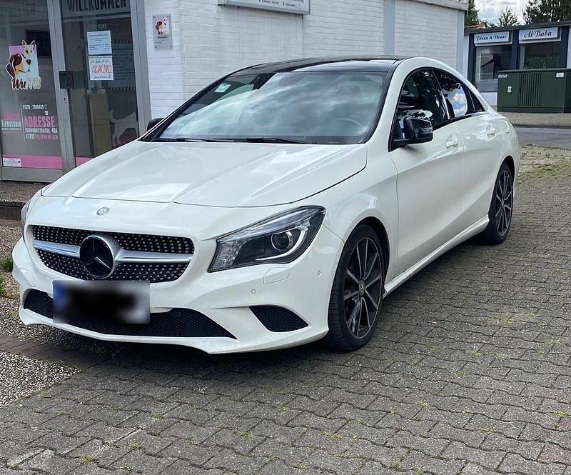 Gebraucht Mercedes CLA180 Night 2014 Weiß Limousine