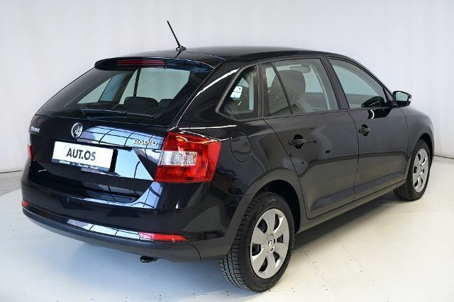 Gebraucht Skoda Rapid Ambition 90 PS (66 kW) 2015 Schwarz metallic Kombi