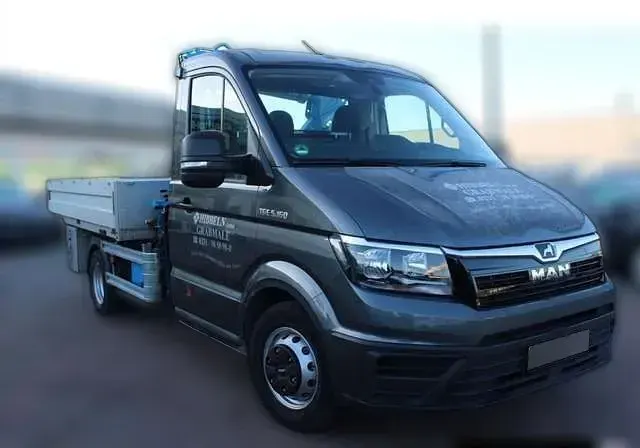 Gebraucht MAN TGE 163 PS (119 kW) 2024 Grau Van
