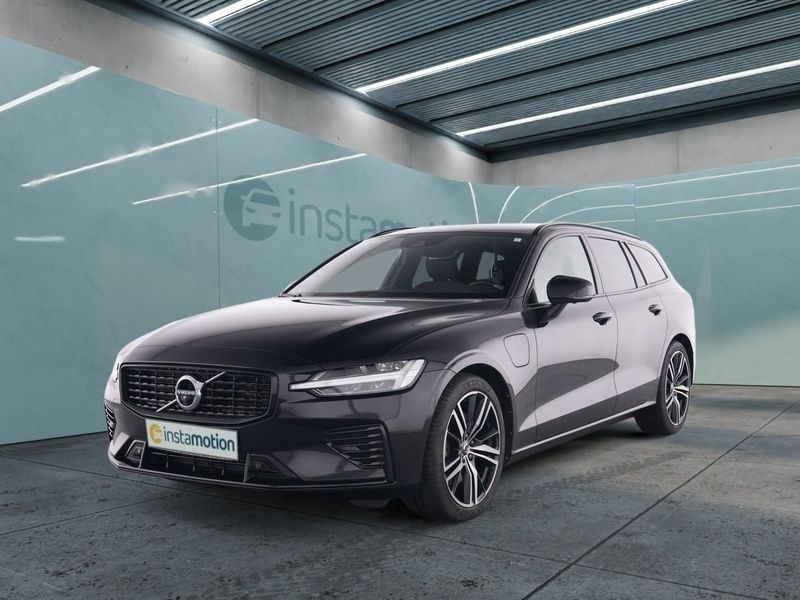 Schwarz Gebraucht 2021 Volvo V60 R-Design Kombi | 33.040 € (Fairer Preis) - Bild 1/3