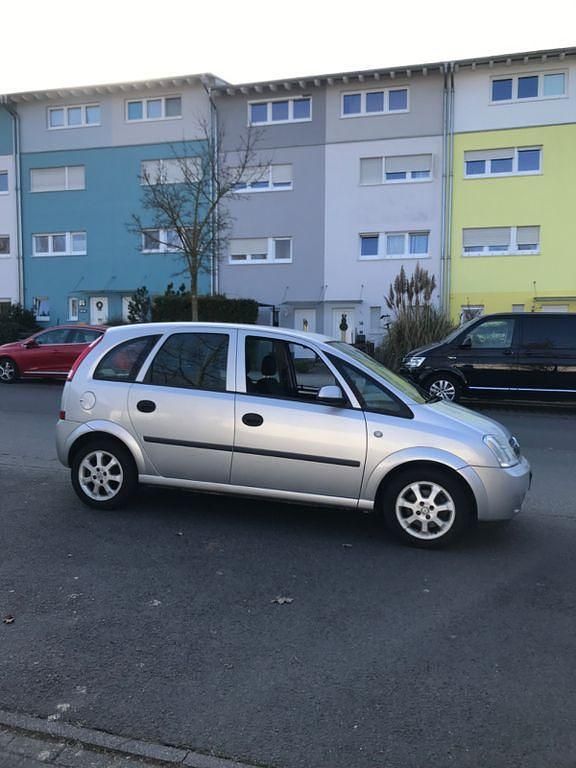 Gebraucht Opel Meriva 101 PS (74 kW) 2005 Silber Van / Kleinbus