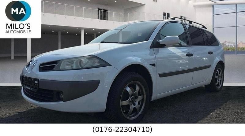 Weiß Gebraucht 2009 Renault Mégane GrandTour Avantage Kombi | 2.950 € (Guter Preis) - Bild 1/4