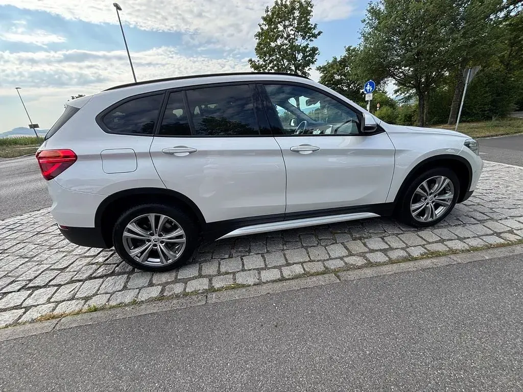 Gebraucht BMW X1 Sport Line 190 PS (139 kW) 2019 Weiß SUV
