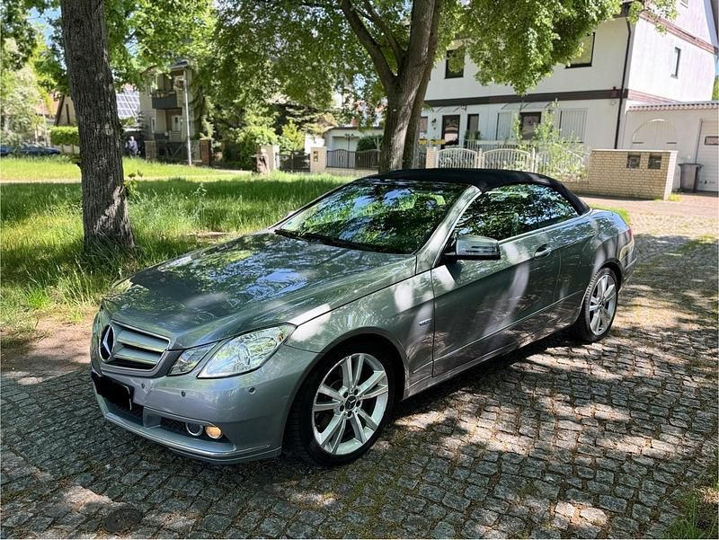 Andere außenfarben Gebraucht 2011 Mercedes E250 Cabrio | 9.500 € (Superpreis) - Bild 1/4