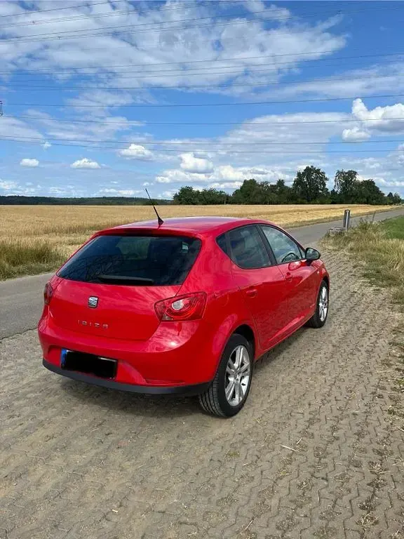 Gebraucht Seat Ibiza Copa 69 PS (50 kW) 2011 Rot Limousine