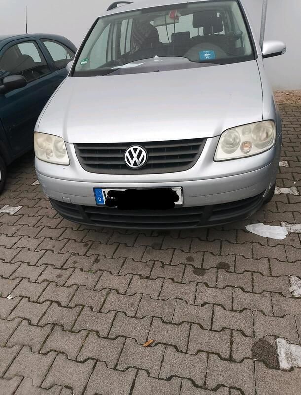 Grau Gebraucht 2003 VW Touran Van / Kleinbus | 1.600 € (Guter Preis) - Bild 1/4