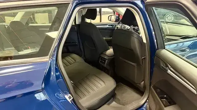 Gebraucht Ford Mondeo Trend 160 PS (117 kW) 2017 Blau Kombi