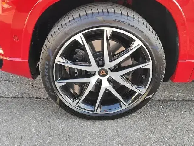 Second-hand Cupra Ateca VZ 301 CP (221 kW) 2019 Roșu SUV