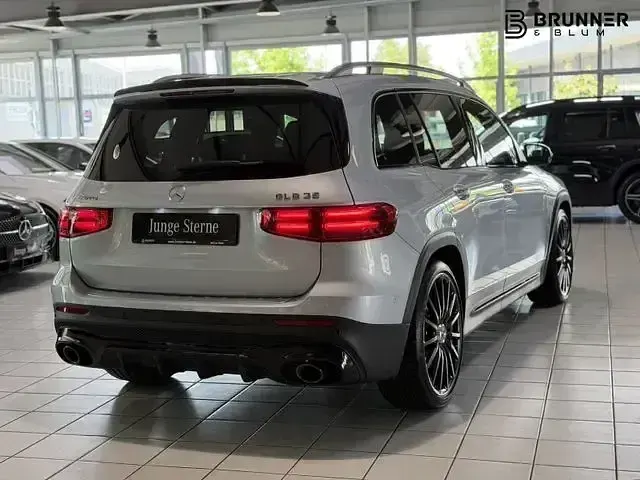 Gebraucht Mercedes GLB35 Premium 306 PS (225 kW) 2024 Silber SUV