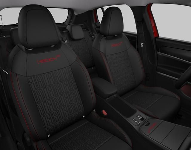 Gebraucht Fiat 600E Red 114 kW (156 PS) 2024 Passione rot passione rot SUV