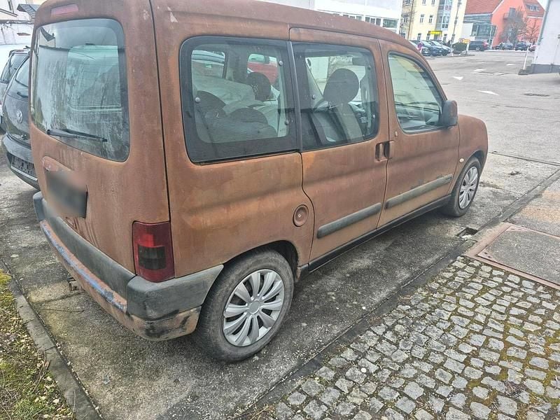 Gebraucht Citroën Berlingo 60 PS (44 kW) 2004 Rot Van / Kleinbus