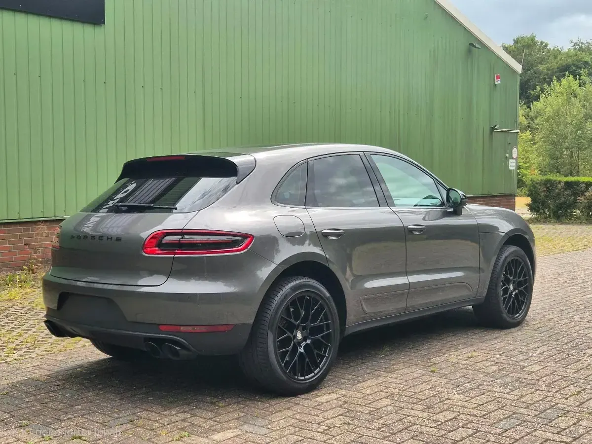 Gebraucht Porsche Macan S Diesel 258 PS (189 kW) 2015 Grau SUV