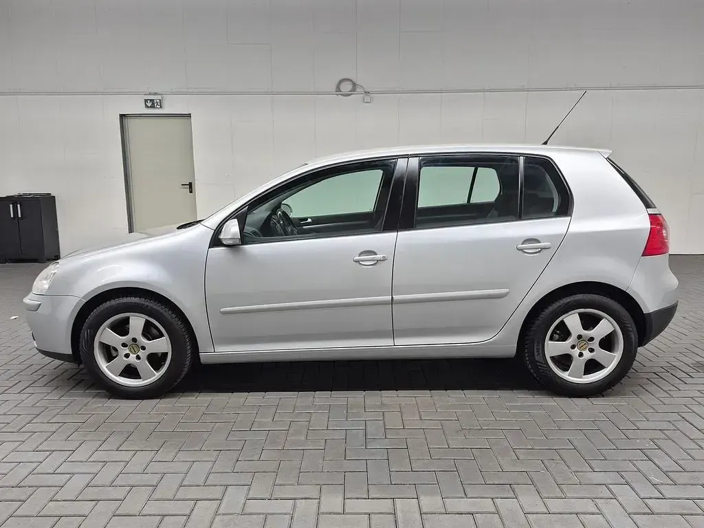 Gebraucht VW Golf V 80 PS (58 kW) 2007 Silber Limousine