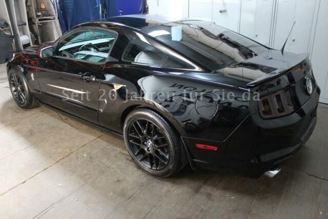 Gebraucht Ford Mustang 305 PS (224 kW) 2014 Schwarz metallic Coupé