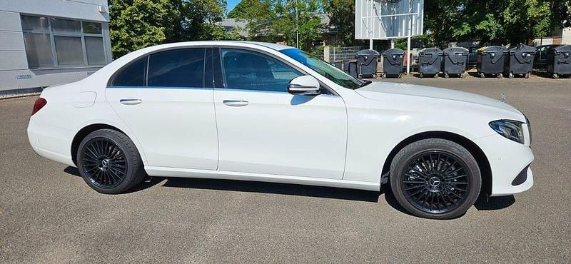 Gebraucht Mercedes E200 AMG 150 PS (110 kW) 2018 Weiß Limousine