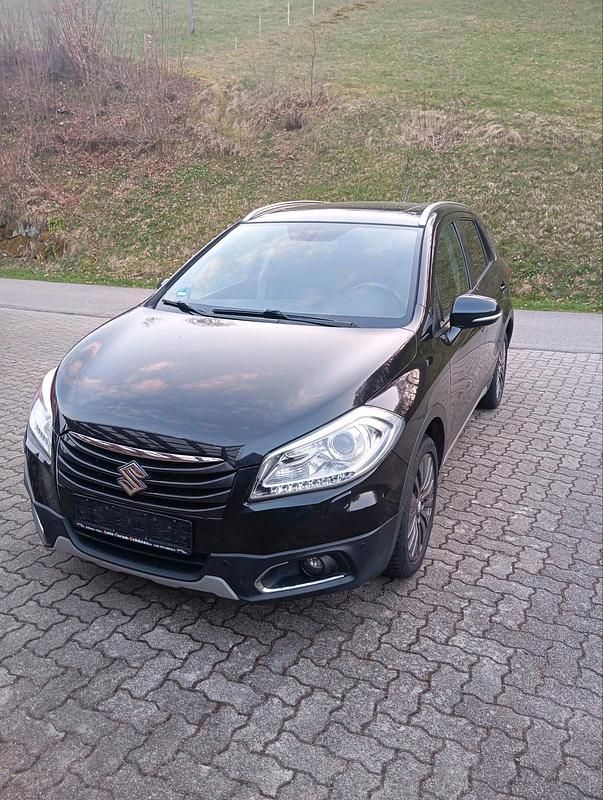 Gebraucht Suzuki SX4 120 PS (88 kW) 2014 Schwarz SUV