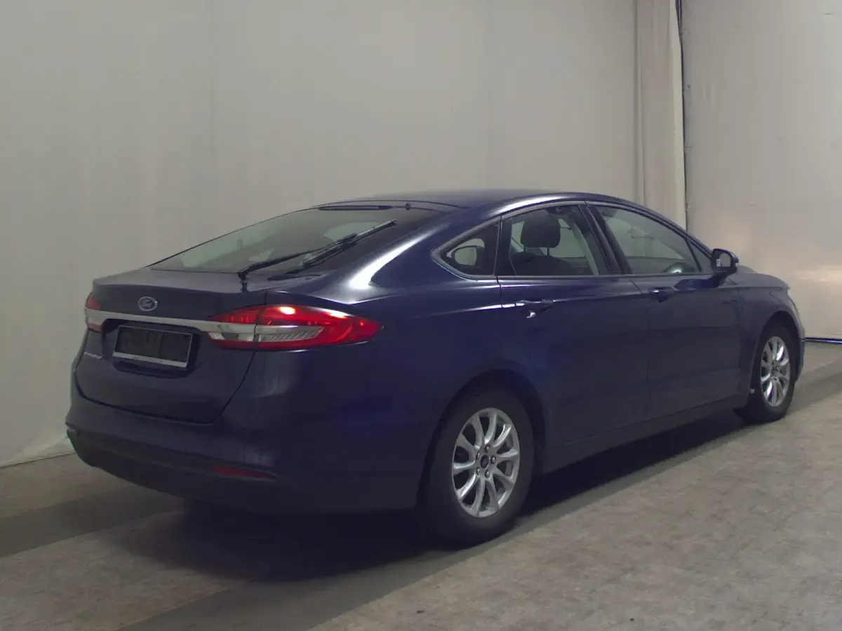 Gebraucht Ford Mondeo Business Edition 150 PS (110 kW) 2020 Blau Limousine