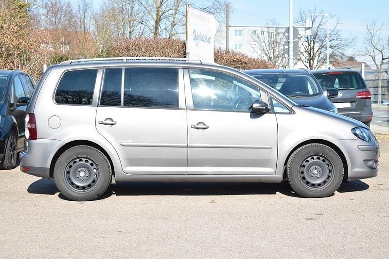 Gebraucht VW Touran Freestyle 140 PS (102 kW) 2009 Grau Van / Kleinbus