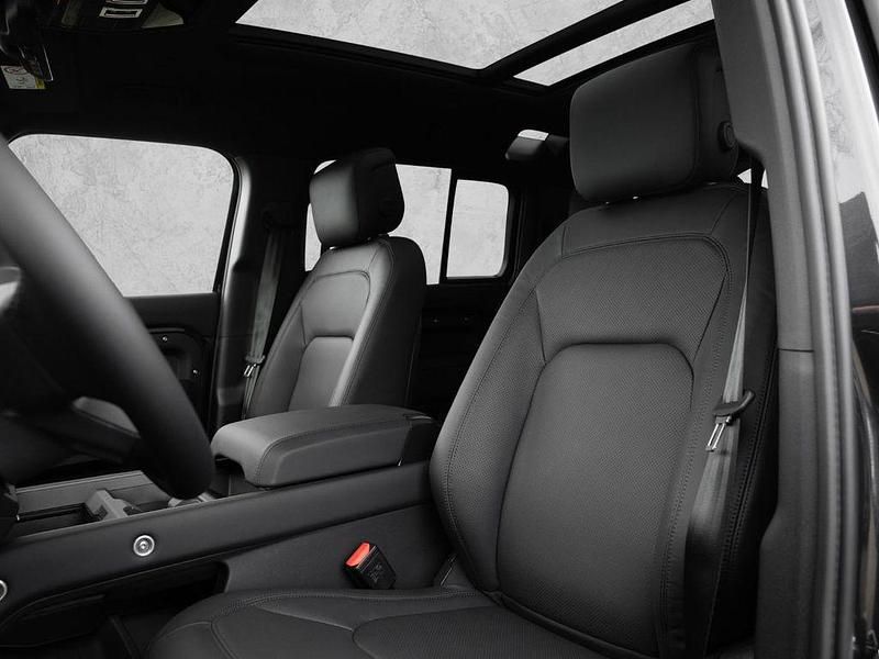 Neu Land Rover Defender HSE Dynamic 349 PS (256 kW) 2026 Grau SUV